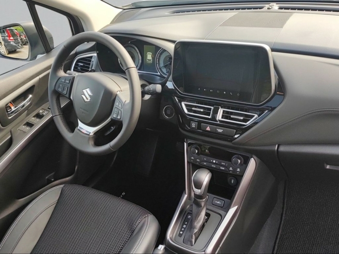 SUZUKI S-Cross 1.5 Piz Sulai Compact Top Hybrid 4x4 – Bild 16