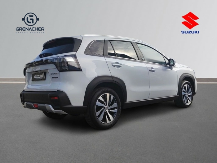 SUZUKI S-Cross 1.5 Piz Sulai Compact Top Hybrid 4x4 – Bild 4