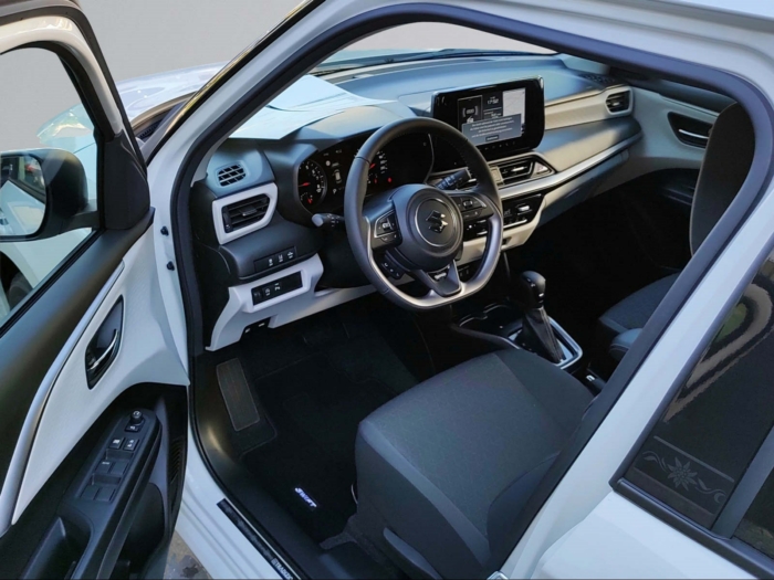 SUZUKI Swift 1.2 Tradizio Top Hybrid – Bild 10