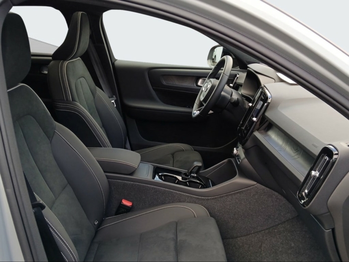 VOLVO C40 E80 Ultimate AWD – Bild 14