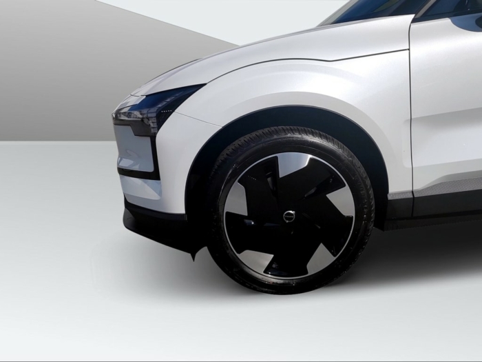VOLVO EX30 E60 Plus – Bild 9