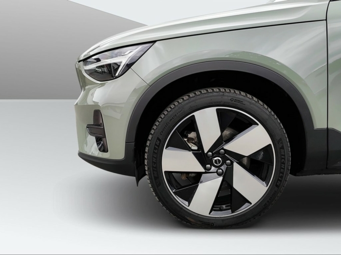 VOLVO EX40 Twin Plus AWD – Bild 9