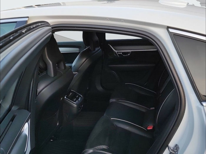 VOLVO S90 2.0 T6 R-Design AWD – Bild 12