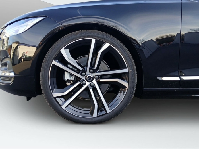 VOLVO V90 2.0 B5 Ultimate Bright AWD – Bild 9