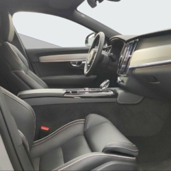 VOLVO V90 2.0 T8 TE Plus Dark eAWD – Bild 14