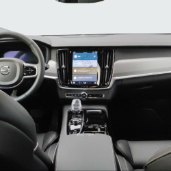 VOLVO V90 2.0 T8 TE Plus Dark eAWD – Bild 15