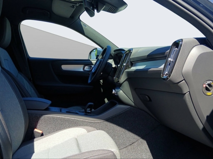 VOLVO XC40 2.0 B3 MH XCITE – Bild 14