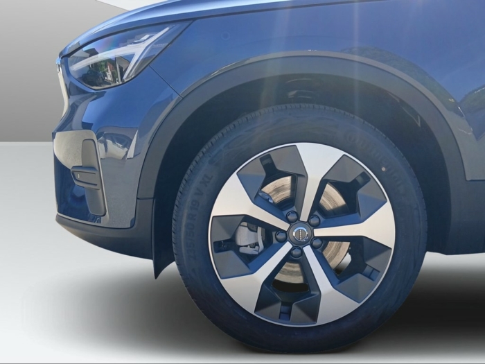 VOLVO XC40 2.0 B3 MH XCITE – Bild 9