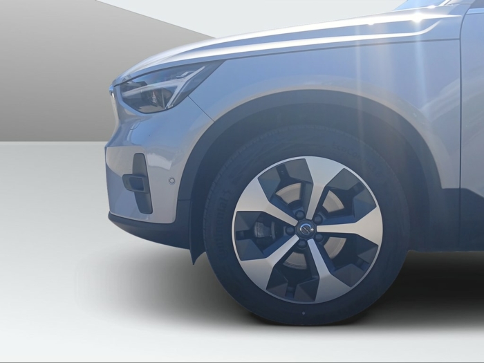 VOLVO XC40 2.0 B4 MH Plus Bright AWD – Bild 9