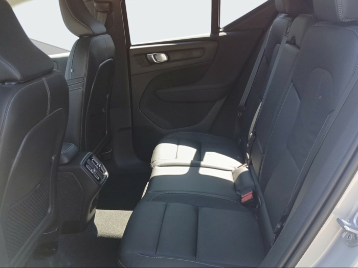 VOLVO XC40 2.0 B4 MH Plus Bright AWD – Bild 12