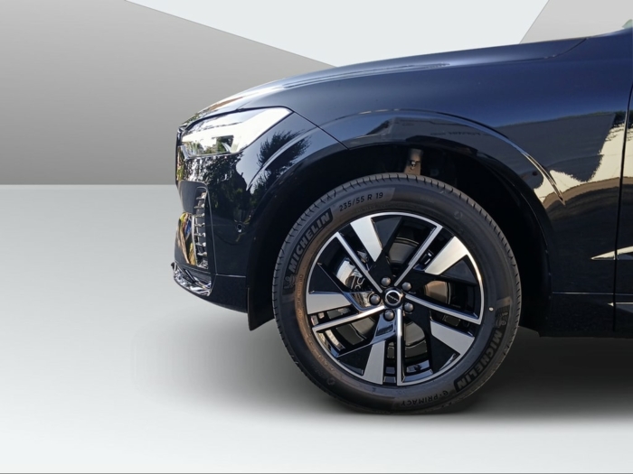 VOLVO XC60 2.0 B5 MH Plus Dark AWD – Bild 9