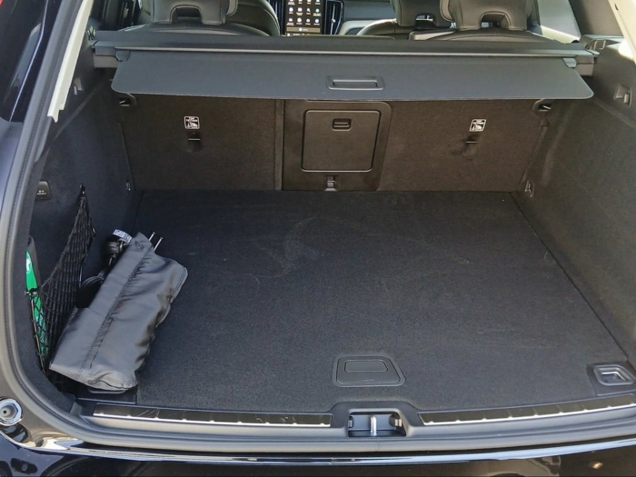 VOLVO XC60 2.0 B5 MH Plus Dark AWD – Bild 10