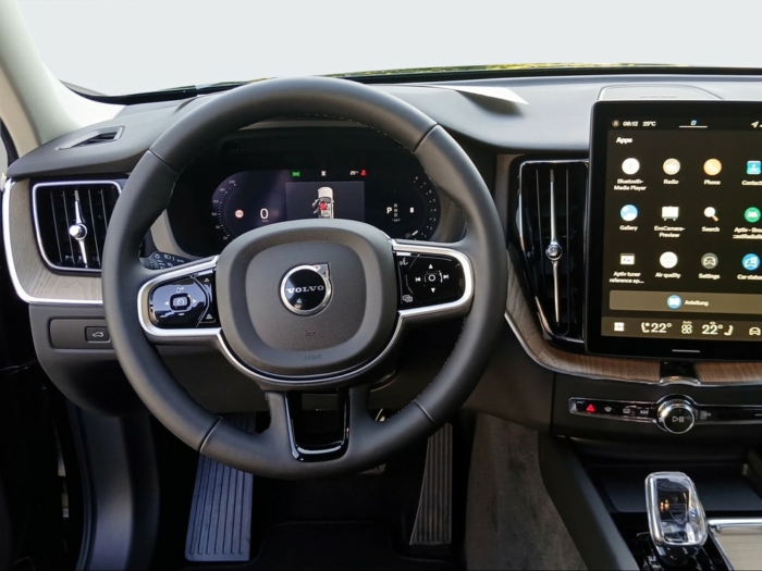 VOLVO XC60 2.0 B5 MH Plus Dark AWD – Bild 15