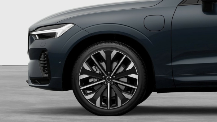 VOLVO XC60 2.0 T6 TE Ultra Dark eAWD – Bild 8