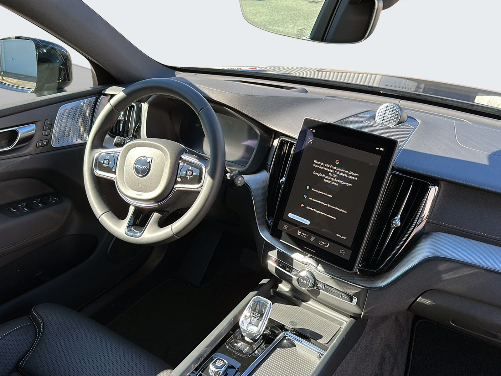 VOLVO XC60 2.0 T8 TE Black Edition eAWD – Bild 16