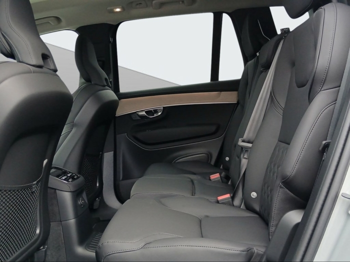 VOLVO XC90 2.0 T8 TE Plus Dark eAWD – Bild 12