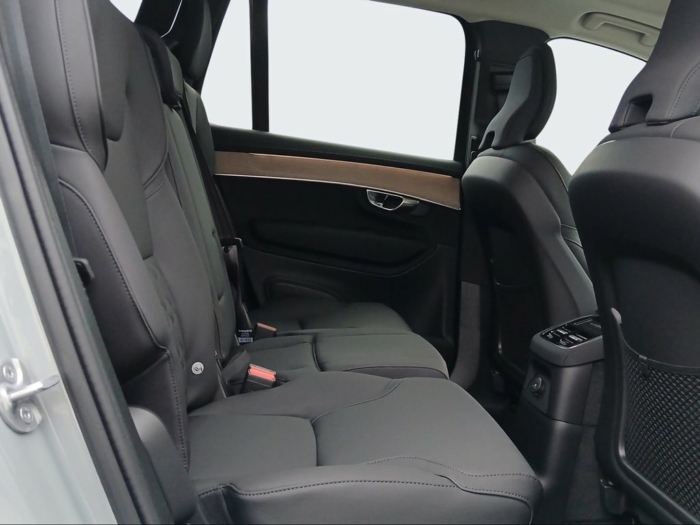 VOLVO XC90 2.0 T8 TE Plus Dark eAWD – Bild 13