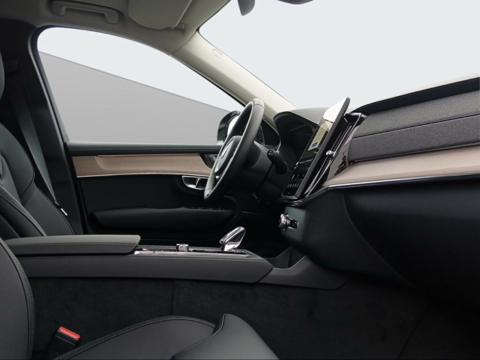 VOLVO XC90 2.0 T8 TE Plus Dark eAWD – Bild 14