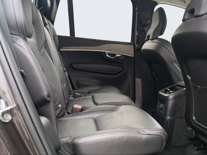 VOLVO XC90 2.0 T8 TE Ultimate Dark 7P. eAWD – Bild 13