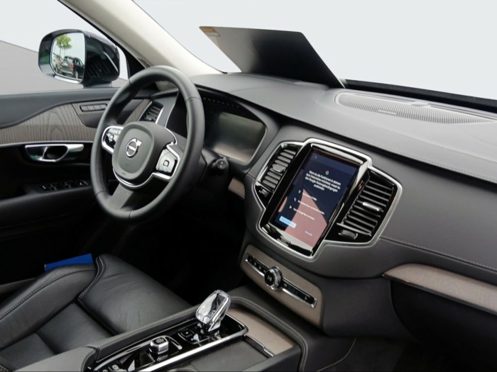 VOLVO XC90 2.0 T8 TE Ultimate Dark 7P. eAWD – Bild 15