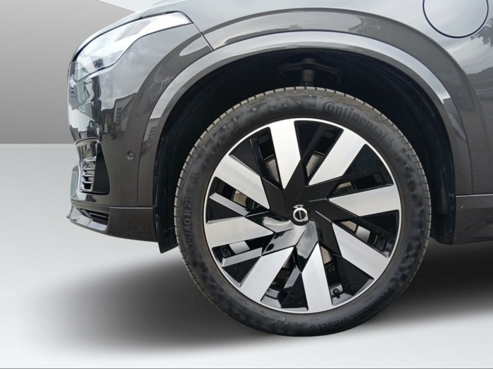 VOLVO XC90 2.0 T8 TE Ultimate Dark 7P. eAWD – Bild 9